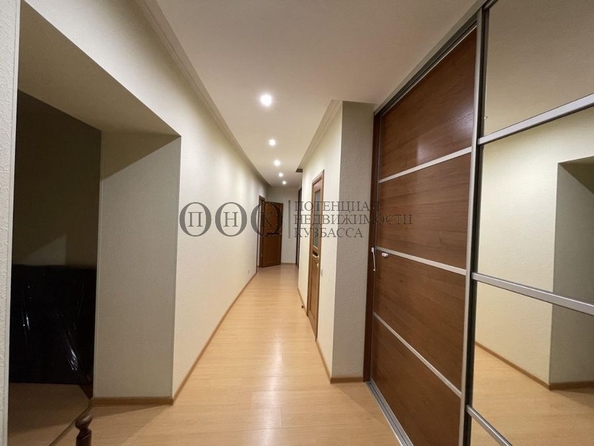 
  Продается 3-комн. квартира, 94 м², Октябрьский пр-кт, д. 36
. Фото 2.