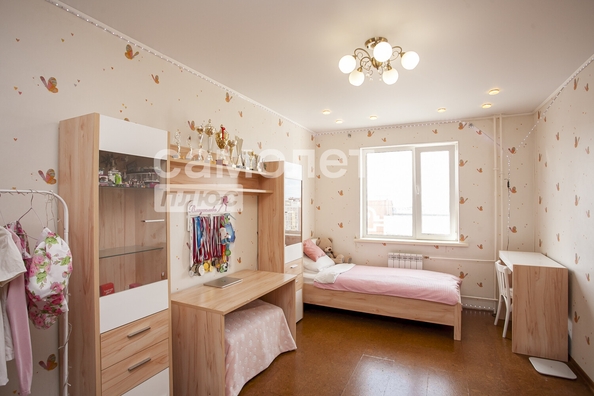 
  Продается 4-комн. квартира, 121.2 м², Шахтеров пр-кт, д. 64
. Фото 1.