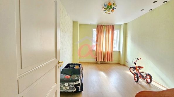 
  Продается 3-комн. квартира, 99.8 м², Шахтеров пр-кт, д. 66
. Фото 10.
