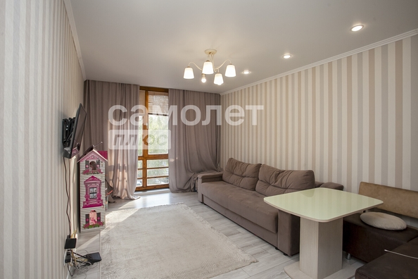 
  Продается 2-комн. квартира, 53.8 м², Строителей б-р, д. 28
. Фото 14.