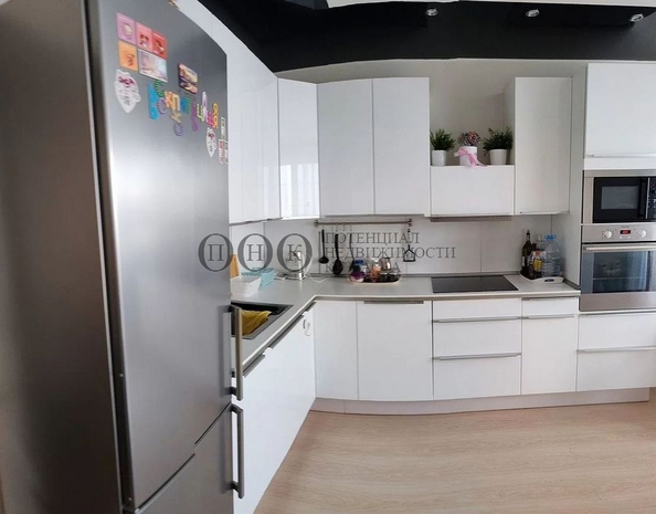 
  Продается 2-комн. квартира, 52 м², Шахтеров пр-кт, д. 82а
. Фото 1.
