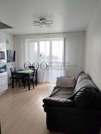 
  Продается 2-комн. квартира, 52 м², Шахтеров пр-кт, д. 82а
. Фото 3.