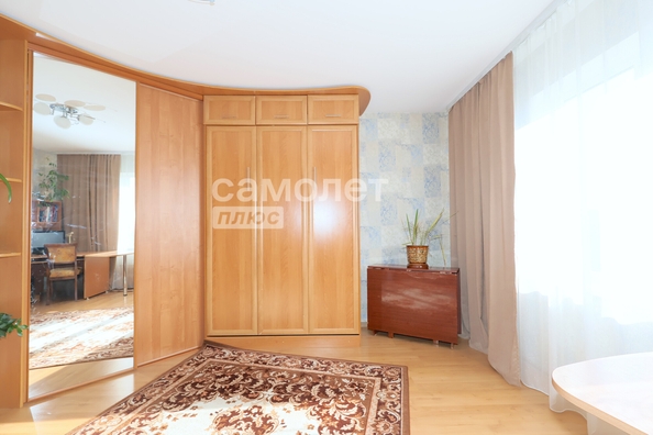 
  Продается 3-комн. квартира, 69.8 м², Ленина пр-кт, д. 146/1
. Фото 8.