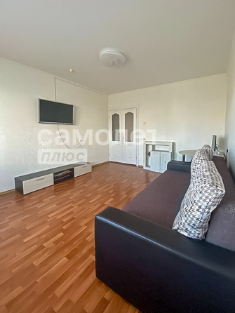 
  Продается 2-комн. квартира, 52.9 м², Шахтеров пр-кт, д. 84
. Фото 5.