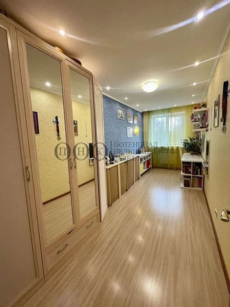 
  Продается 3-комн. квартира, 54.7 м², Дзержинского ул, д. 12
. Фото 8.