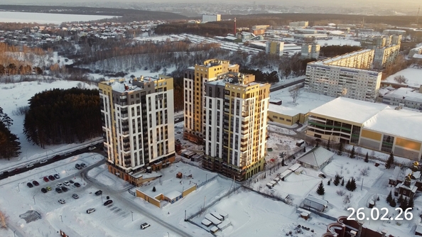 
  Продается 4-комн. квартира 98.4 м², в ЖК Чемпион-парк, дом 2. Фото 2.