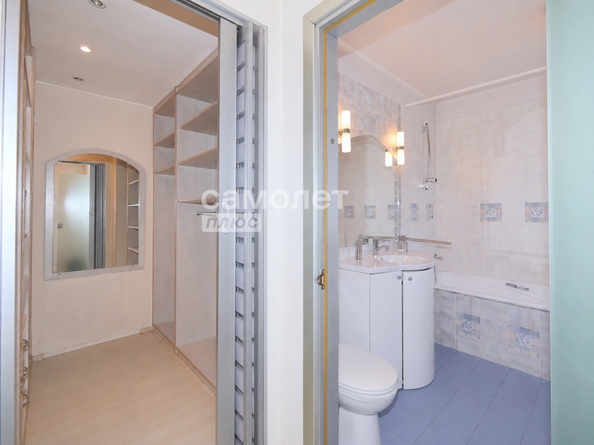 
  Продается 3-комн. квартира 210.2 м². Фото 19.