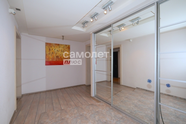 
  Продается 3-комн. квартира 210.2 м². Фото 22.