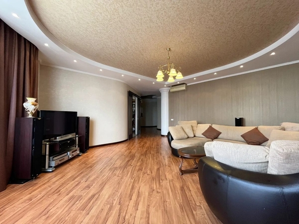 
  Продается 4-комн. квартира 166.1 м². Фото 1.