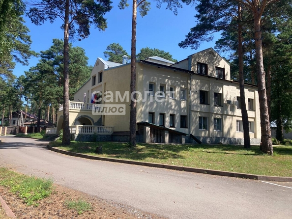 
  Продается 3-комн. квартира 196 м². Фото 1.