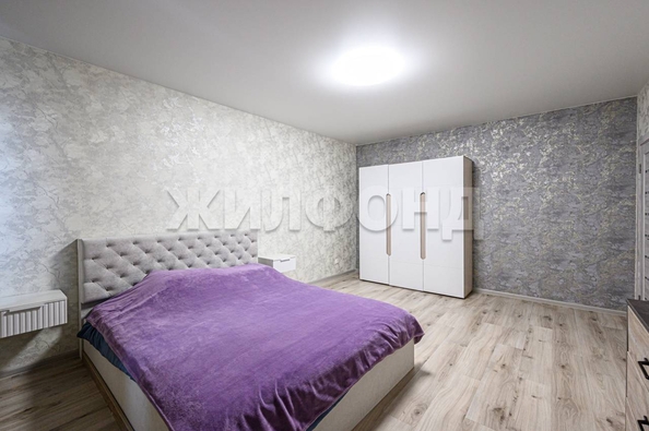 
   Продам 1-комнатную, 50.9 м², Кирова ул, 242

. Фото 13.