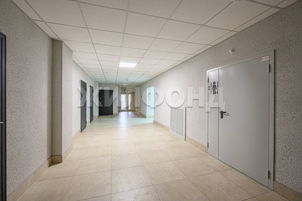 
   Продам 1-комнатную, 50.9 м², Кирова ул, 242

. Фото 20.