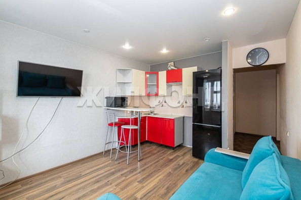 
   Продам 2-комнатную, 42.6 м², Твардовского ул, 22/6

. Фото 2.