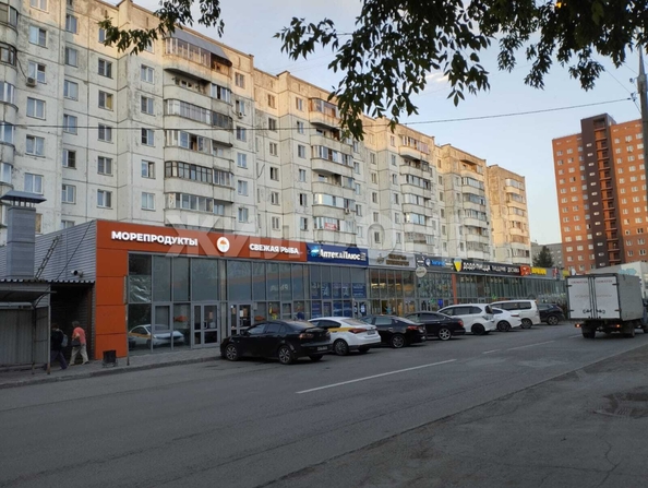 
   Продам 2-комнатную, 53 м², Новосибирская ул, 19

. Фото 10.