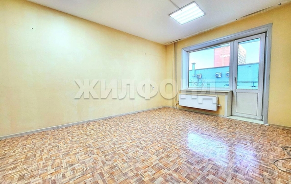 
   Продам 3-комнатную, 72.7 м², Титова ул, 236/1

. Фото 2.
