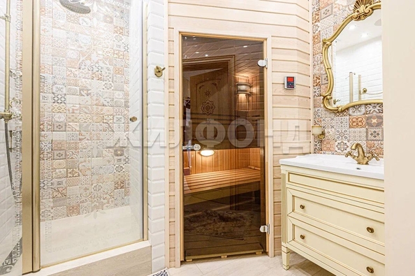 
   Продам 4-комнатную, 143 м², Романова ул, 25

. Фото 17.