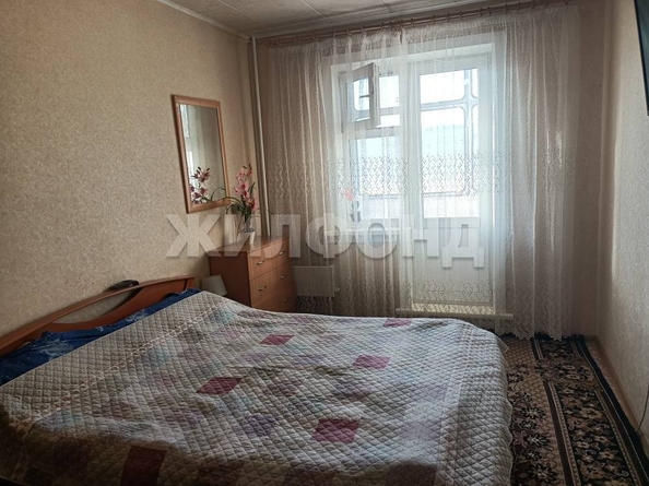 
   Продам 4-комнатную, 77.4 м², Троллейная ул, 152

. Фото 16.