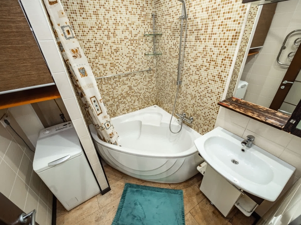 
   Продам 2-комнатную, 67.5 м², Адриена Лежена ул, 23

. Фото 13.