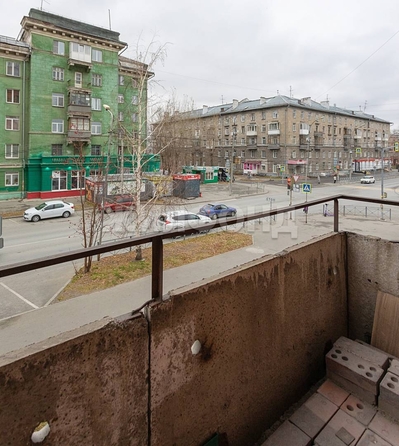 
   Продам 1-комнатную, 51.3 м², Учительская ул, 8

. Фото 15.