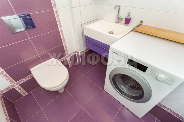 
   Продам 3-комнатную, 87.8 м², Героев Революции ул, 35

. Фото 12.