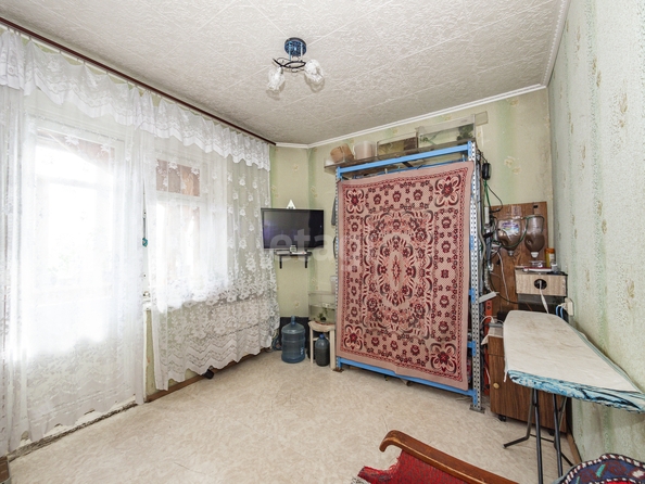 
   Продам 3-комнатную, 65.6 м², Объединения ул, 35/1

. Фото 5.
