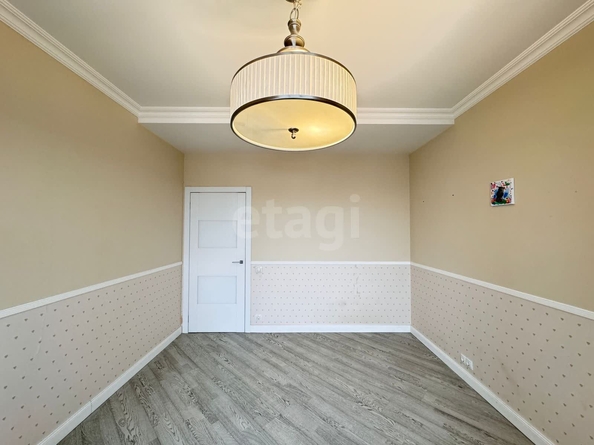 
   Продам 3-комнатную, 89 м², Сухарная ул, 101

. Фото 4.