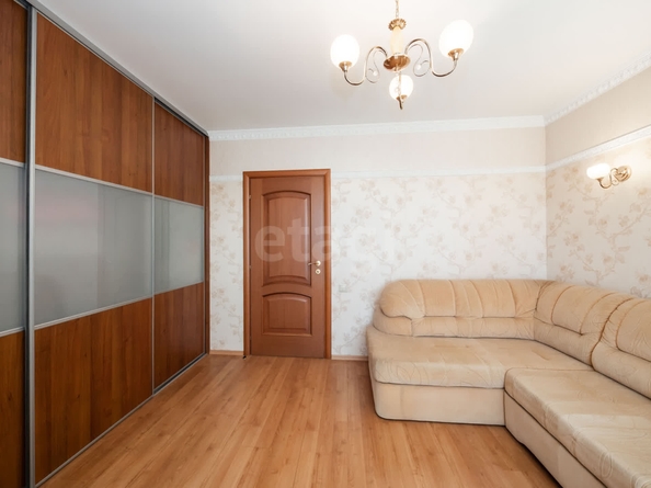 
   Продам 4-комнатную, 132 м², Обская ул, 50/1

. Фото 10.