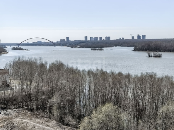 
   Продам 4-комнатную, 132 м², Обская ул, 50/1

. Фото 30.