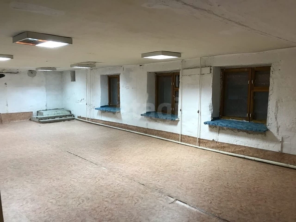 
   Продам помещение свободного назначения, 177 м², Обская ул, 102

. Фото 1.