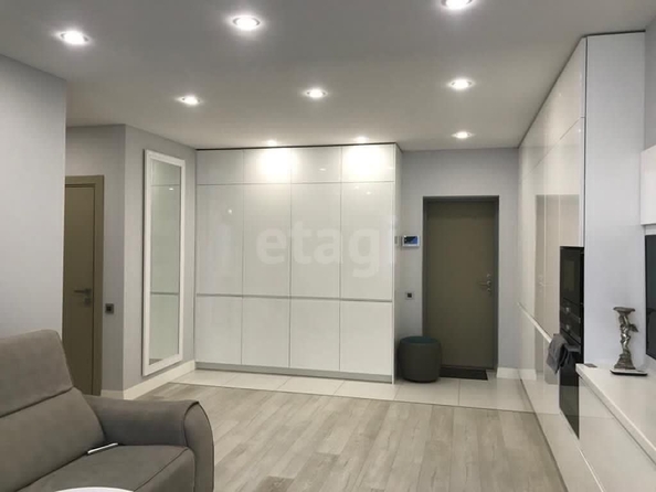 
  Сдам в аренду 3-комнатную квартиру, 75 м², Новосибирск

. Фото 1.