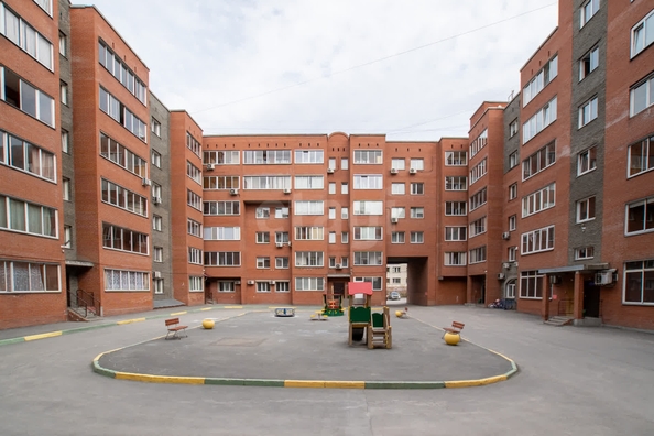 
   Продам 4-комнатную, 144.9 м², Вертковская ул, 42

. Фото 33.
