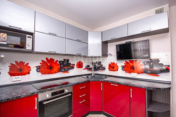 
   Продам 2-комнатную, 52 м², Петухова ул, 95/4

. Фото 20.