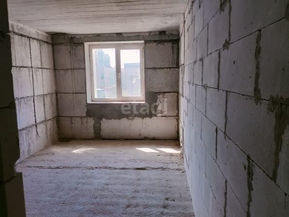 
   Продам 2-комнатную, 63 м², Ивлева ул, 160

. Фото 4.