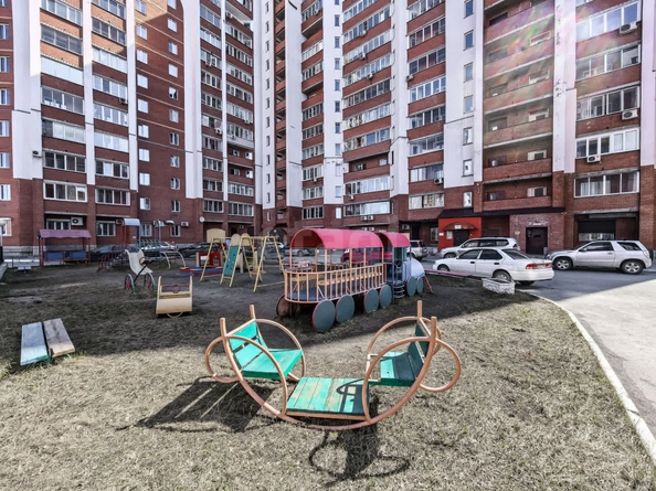
   Продам 2-комнатную, 61.1 м², Обская ул, 50/2

. Фото 27.