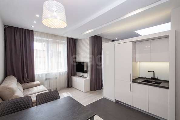 
   Продам 1-комнатную, 39 м², Державина ул, 47

. Фото 22.