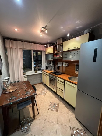 
   Продам 3-комнатную, 65 м², Державина ул, 42

. Фото 3.