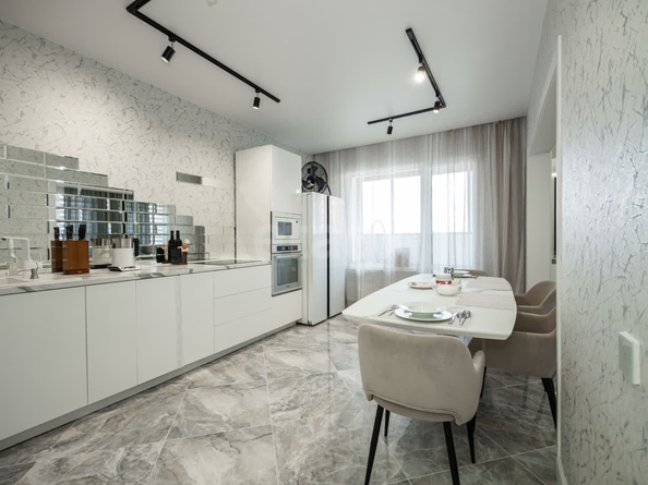 
   Продам 2-комнатную, 68 м², Ясный Берег ул, 25

. Фото 6.