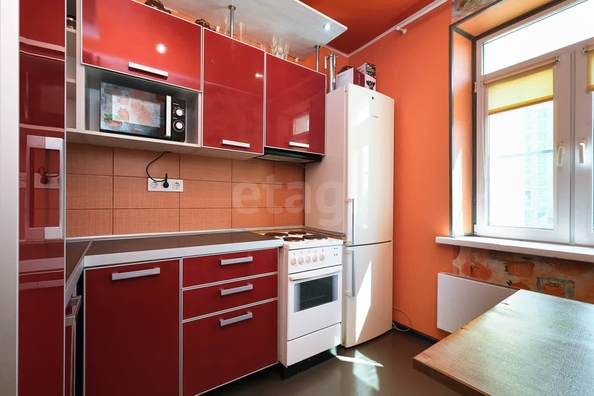 
  Продается 2-комн. квартира, 46 м², Большая ул, д. 680
. Фото 2.