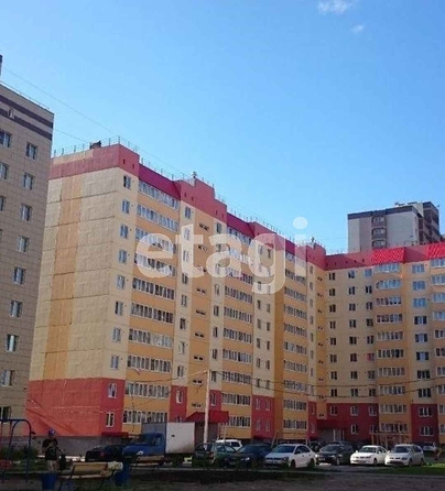 
   Продам 2-комнатную, 62.4 м², Петухова ул, 14/5

. Фото 1.