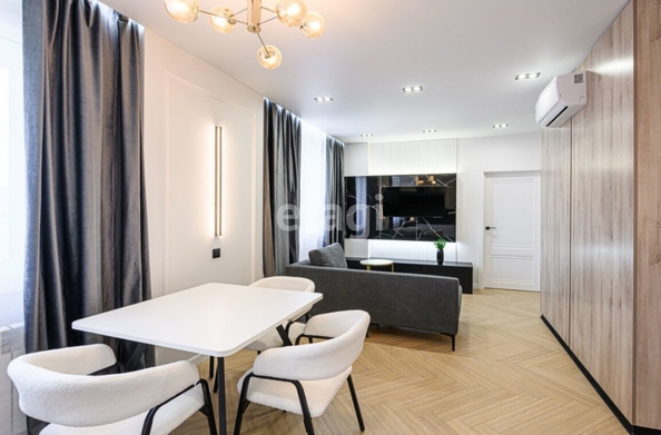 
   Продам 2-комнатную, 60 м², Ипподромская ул, 8

. Фото 3.