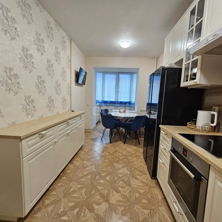 
   Продам 3-комнатную, 81.3 м², Семьи Шамшиных ул, 18

. Фото 8.