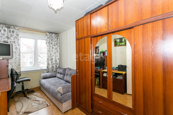 
   Продам 3-комнатную, 57.5 м², Петухова ул, 140

. Фото 9.