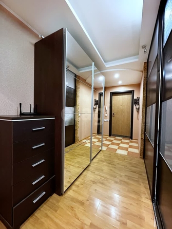 
   Продам 3-комнатную, 83 м², В. Высоцкого ул, 42

. Фото 24.