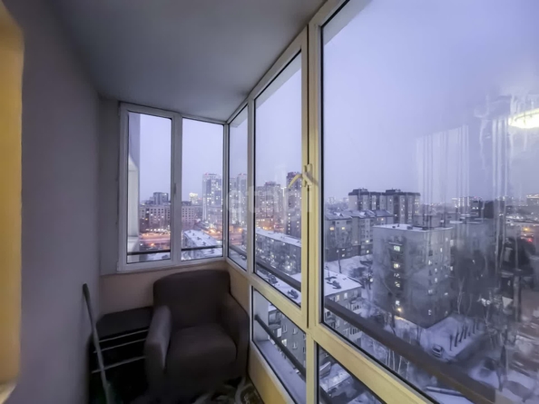
   Продам 1-комнатную, 37.5 м², Крылова ул, 64/1

. Фото 15.