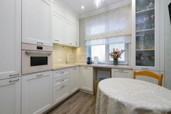 
   Продам 2-комнатную, 53.1 м², Сакко и Ванцетти ул, 44

. Фото 2.