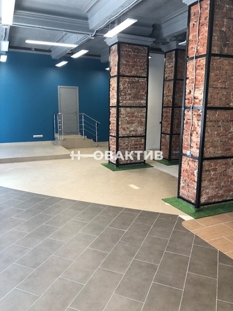 
   Продам торговое помещение, 300 м², Владимировская ул, 4

. Фото 5.