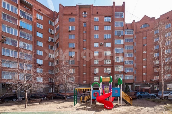 
   Продам 2-комнатную, 63.7 м², Семьи Шамшиных ул, 4

. Фото 20.