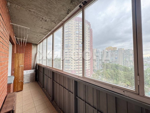
   Продам 1-комнатную, 39.3 м², Сухарная ул, 101

. Фото 2.