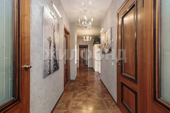 
  Продается 3-комн. квартира, 98.2 м², Военная ул, д. 16
. Фото 9.