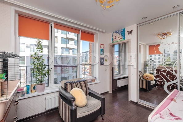 
   Продам 3-комнатную, 75.7 м², Владимира Заровного ул, 26

. Фото 27.